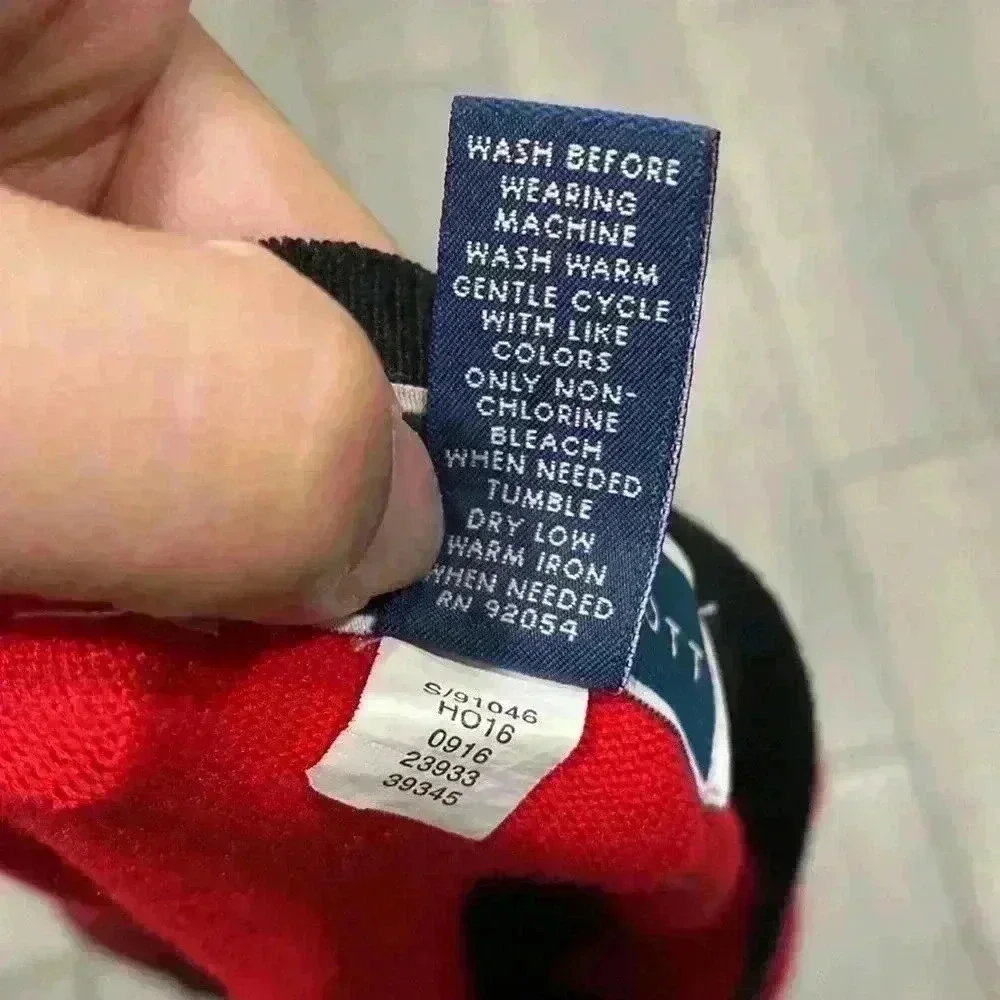 Karen Scott Red and Black Resort Stripped Sweater Size Small - Picture 6 of 7